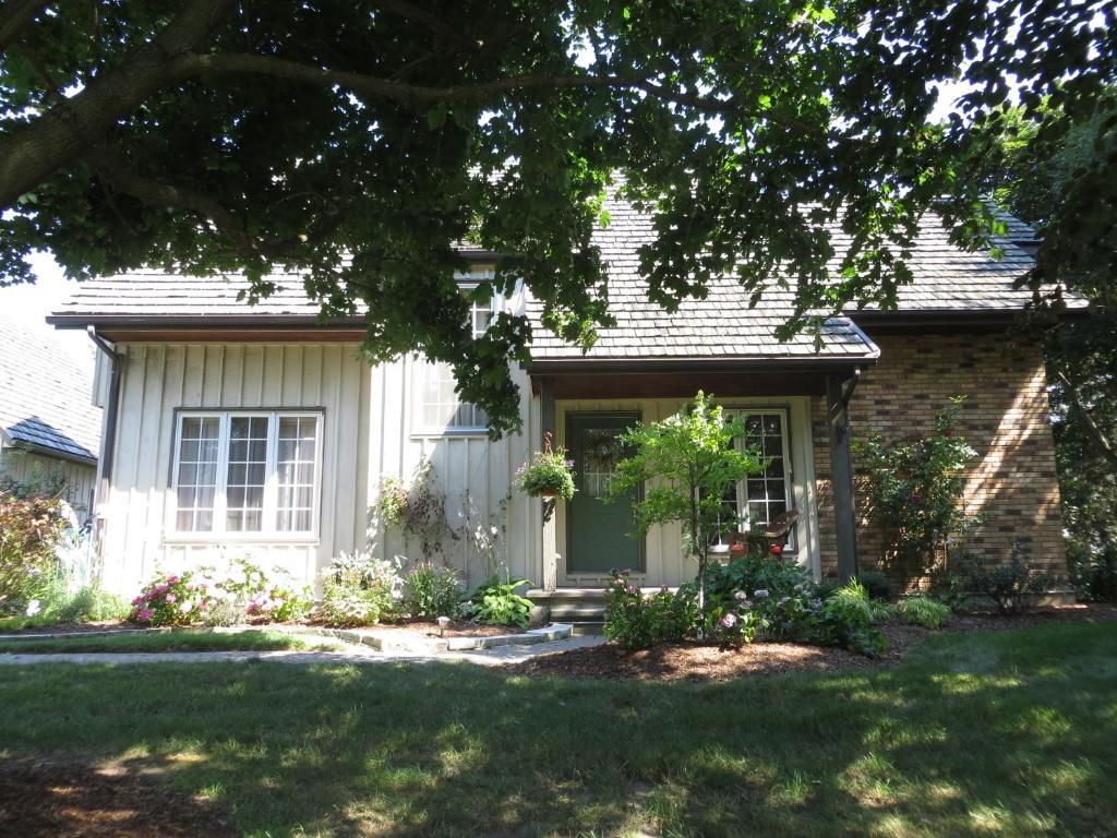 Cedar Gables Bed & Breakfast Niagara-on-the-Lake Exterior photo