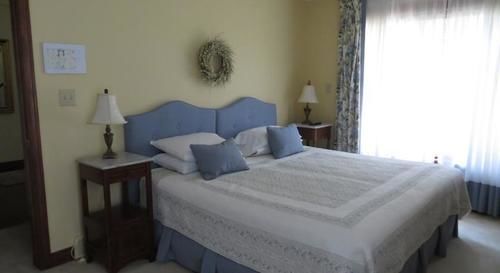 Cedar Gables Bed & Breakfast Niagara-on-the-Lake Exterior photo