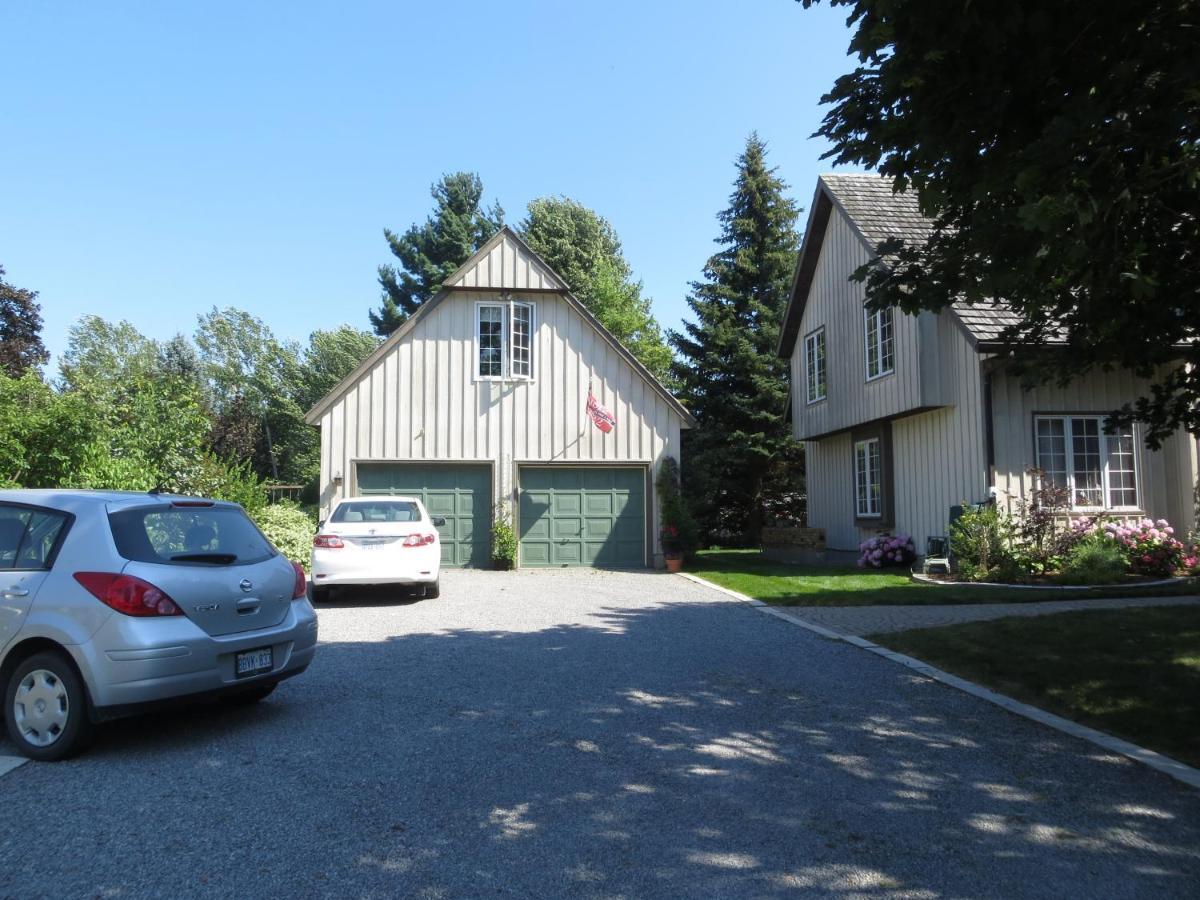 Cedar Gables Bed & Breakfast Niagara-on-the-Lake Exterior photo